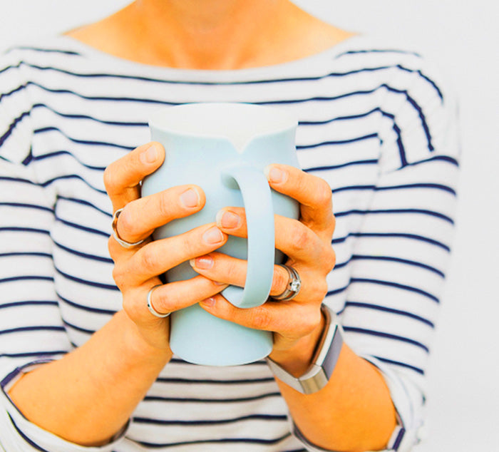 
                  
                    blue tea mug
                  
                